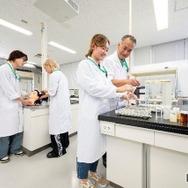 城西大学薬学部薬科学科「コスメ＆サイエンス」