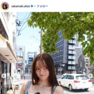 「仮面ライダーガッチャード」坂巻有紗、秋のロンドンで美脚際立つコーデ披露「着こなしマネしたい」「透明感ハンパない」