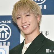 THE RAMPAGE藤原樹、秋らしいニューヘアカラー公開「前髪あり新鮮で尊い」「大人の色気爆発」と反響
