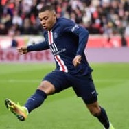 エムバペがやった「股抜き2連発の超ドリブル」が超人的すぎる