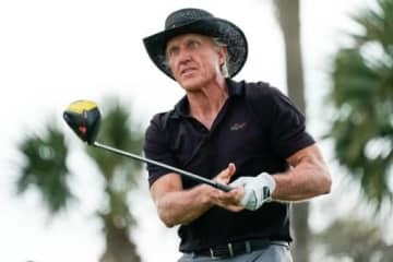 レジェンド、スーパースターと一緒にラウンドできるかも？（写真はグレッグ・ノーマン）（撮影：GettyImages)