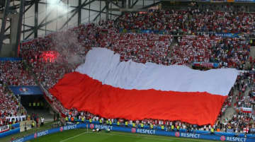 ポーランド、5月29日にサッカーリーグ再開へ