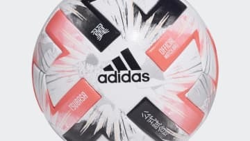 Jリーグでも使用？adidasの新試合球「ツバサ×キャプテン翼」がスゴイ