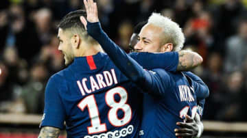 PSG、ついに練習再開！ネイマールとイカルディの「ネット当て」がこれ