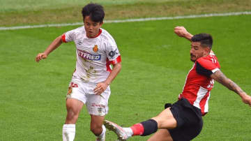 マッチョ久保建英、相手を転倒させた「キレキレシーン」がこれ
