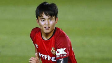 久保建英、クロースを“子供扱い”した「天才的スキル」がこれ