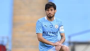 ダビド・シルバの後任キャプテンは誰だ　ペップ「私も提案できるが…」