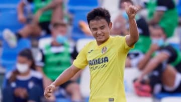 久保建英、ビジャレアルのエースともう仲良し！「わちゃわちゃ」がこちら