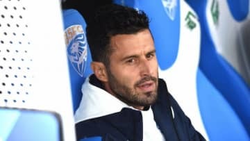 湘南から若月大和が貸出中のシオン、あのW杯王者グロッソ氏が監督に