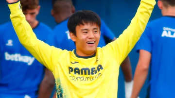久保建英の誘いに大迫が「嫌だよ（笑）」　日本代表の“謎笑シーン”がこちら