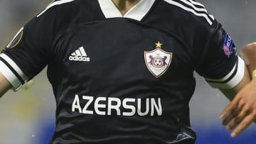 adidas、カラバフとの契約解除　アルメニア人殺戮のSNS投稿で