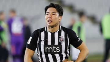 浅野拓磨、早くも今季10点目！飛び出しからゴール左隅に沈める