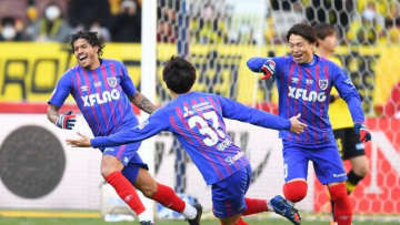ルヴァンカップ、FC東京が優勝！アダイウトンの「超速反応・爪先弾」がすごい