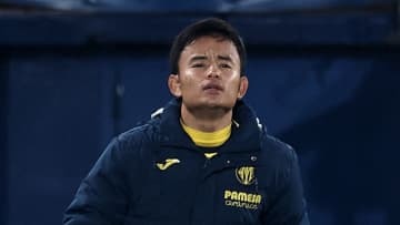 久保建英、背番号はなんと「5番」