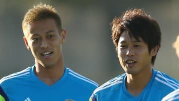 本田圭佑に苦言の内田篤人、 岡崎に“あてつけ”！ やべっちも爆笑する