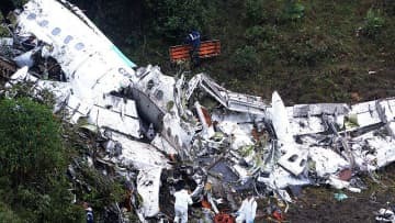 シャペコエンセ墜落事故の生存者、21名死亡のバス事故に遭遇…また生き延びる