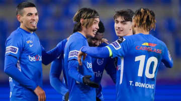 「並外れてる！」 ヘンク伊東純也、炎の弾丸2ゴールにベルギーもザワつく