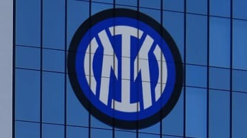 インテルの新エンブレム、賛否両論も…マテラッティは「超革新的」と絶賛