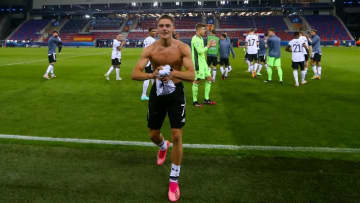 CR7ならぬFW7だ！超高校生ヴィッツ 「ロナウドよりメッシ派」と斬る