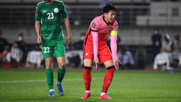 ソン・フンミン、悪質タックルに怒る！韓国代表での憤慨シーン