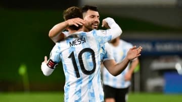 バルサでも実現！？メッシとアグエロ、親友コンビで奪った「超ループ」が最高だ