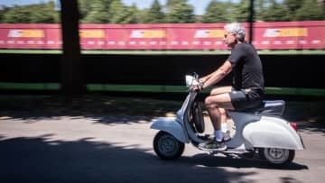 モウリーニョ、ベスパで疾走