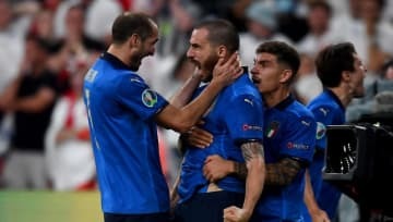 EURO優勝！ボヌッチとキエッリーニ、なんと一回たりともドリブル突破を許さず