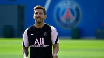 メッシ、PSGデビューは8月末以降か　ずれ込むと現地報道
