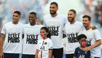 メッシ、PSGでお披露目！本人も感激した「大歓迎シーン」がこれ