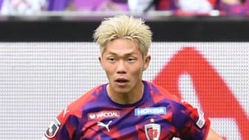 京都、栃木に2-0勝利。荻原拓也の「感覚ゴール」が3ポイントに導く