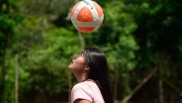 サッカー×バスケ！新競技「フリーフライボール」が話題