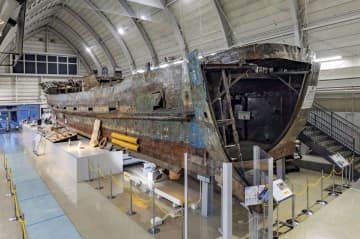 海上保安資料館横浜館に展示されている北朝鮮の工作船（海上保安協会提供）