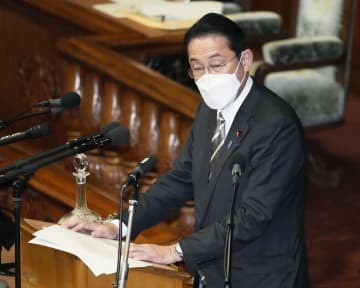 衆院本会議の代表質問で答弁する岸田首相＝20日午後