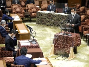 衆院議運委で、「まん延防止等重点措置」の適用について報告する山際経済再生相＝3日午後