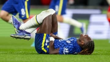 股間負傷でも闘い続けた勇者…22歳のチェルシーDF、股間縫合手術に絶叫