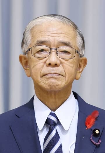 金子原二郎氏
