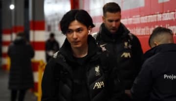 南野拓実はあの仲良し選手と“二人一組”！リヴァプールが練習映像を公開