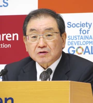 記者会見する経団連の十倉雅和会長＝4日午後、東京都千代田区