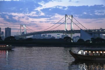 レインボーブリッジ＝2016年