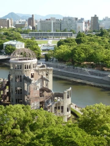 広島市の平和記念公園周辺