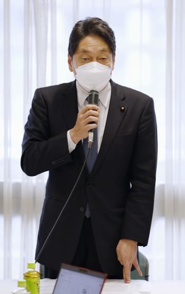 自民党安全保障調査会の全体会合で、あいさつする小野寺五典会長＝21日午後、東京・永田町の党本部
