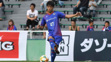 大学サッカーとプロの違いは何か。U-21日本代表DF岡哲平が明かす