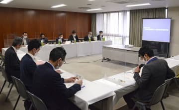 愛知県豊橋市で開かれた設楽ダムに関する有識者委員会＝17日午後