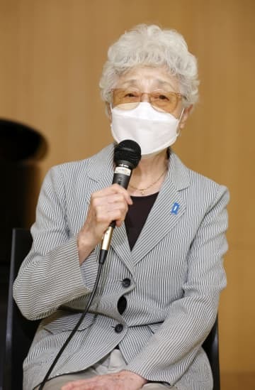 横田めぐみさんとの再会を願うコンサートを終え、取材に応じる母早紀江さん＝28日午後、川崎市（代表撮影）