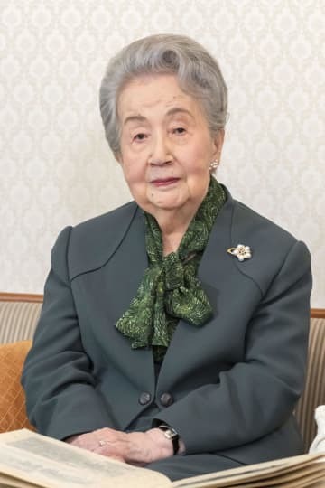 白寿の99歳の誕生日を迎えられた三笠宮妃百合子さま（宮内庁提供）