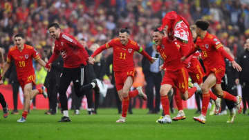 ウェールズ、64年ぶりのW杯出場決定！32歳で初出場のベイルは「恍惚」
