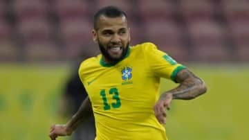 「ありがとう」 ブラジル代表アウヴェス、日本への感謝をポスト