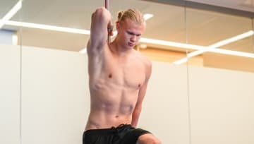 怪物ハーランド、なんと身長が195cmに伸びる！本人も「オーマイゴッド」と仰天