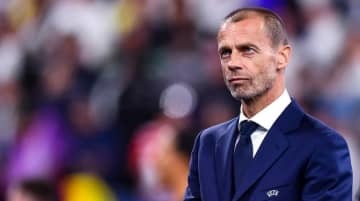 クロップとペップに苦言！？UEFA会長 「試合数が減れば、給料も減るだけ」