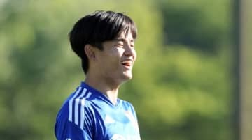 久保建英、移籍したレアル・ソシエダで人気！？早速サイン会に登場